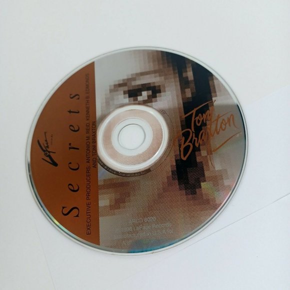 Toni Braxton Secrets CD R&B -Soul -Throwback *MINOR WEAR - Picture 4 of 14